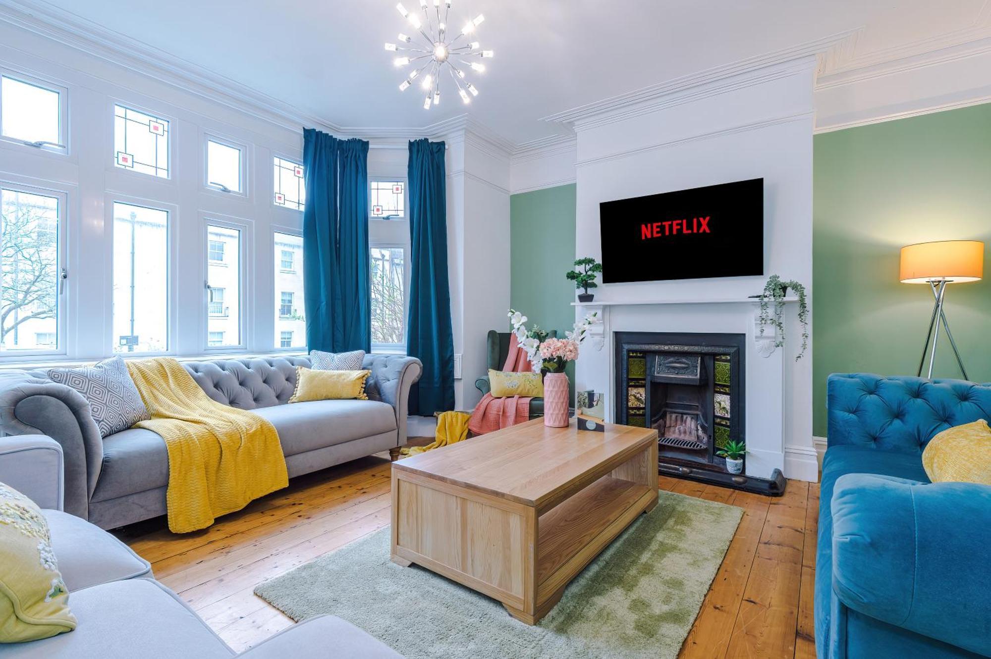 Purestay Central Bath: Five-Bedroom House with Parking Exterior photo