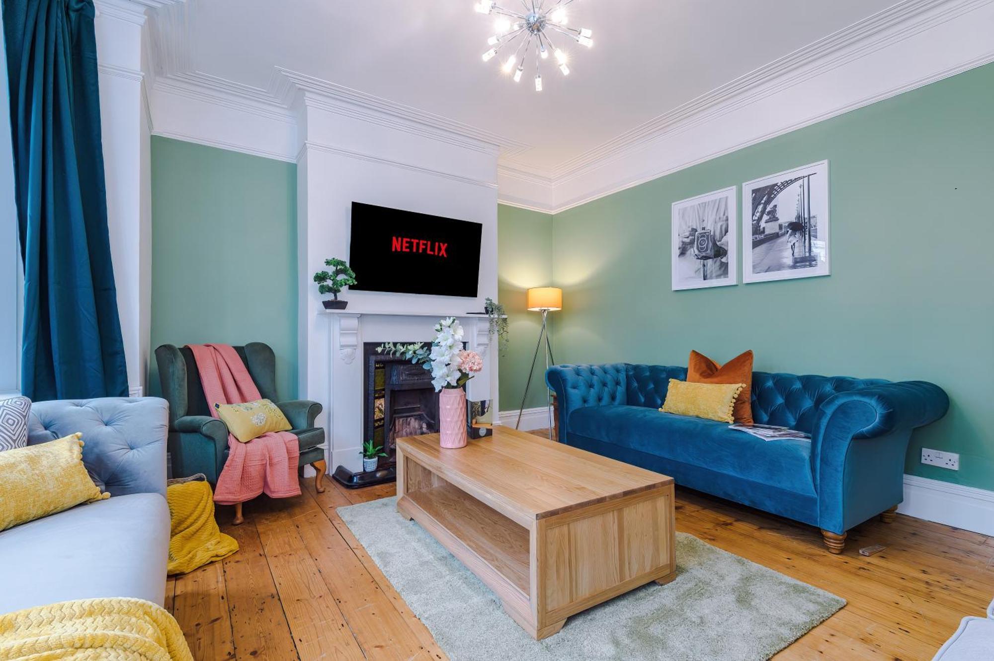 Purestay Central Bath: Five-Bedroom House with Parking Exterior photo