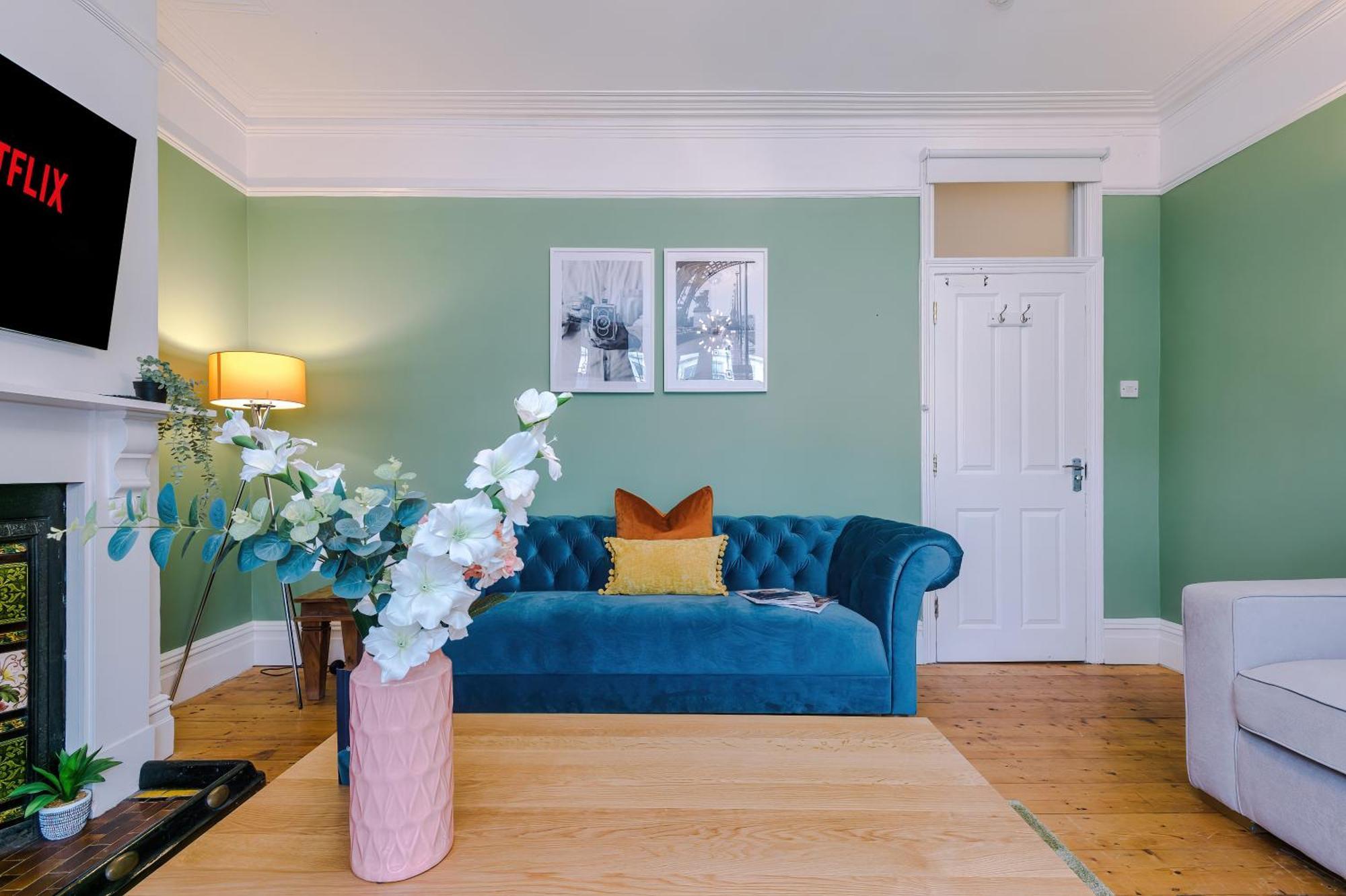Purestay Central Bath: Five-Bedroom House with Parking Exterior photo