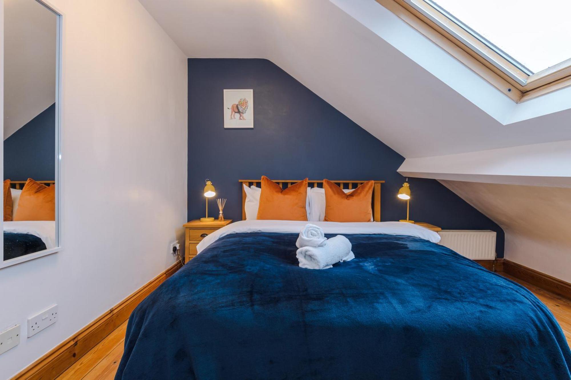 Purestay Central Bath: Five-Bedroom House with Parking Exterior photo
