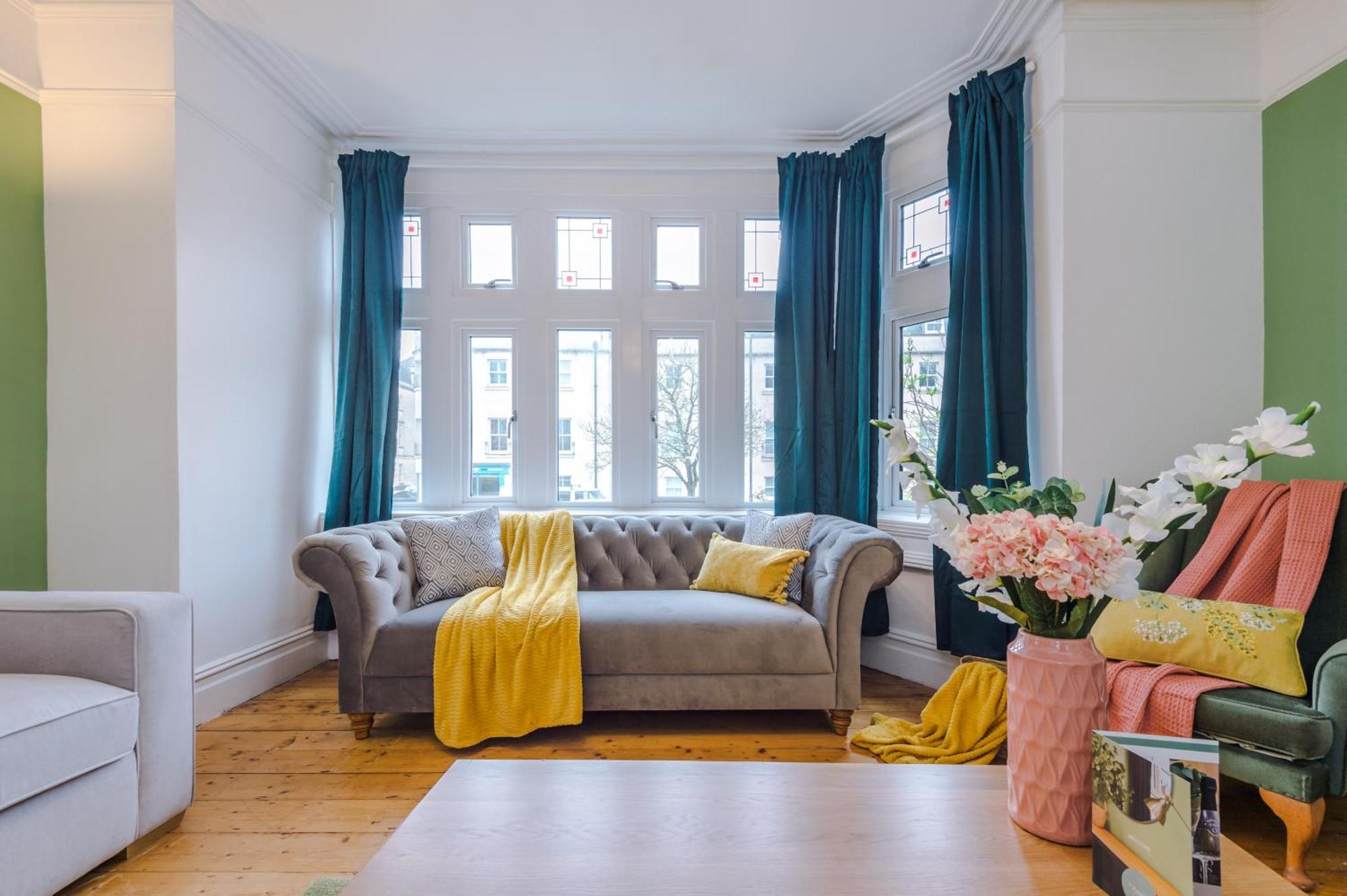 Purestay Central Bath: Five-Bedroom House with Parking Exterior photo