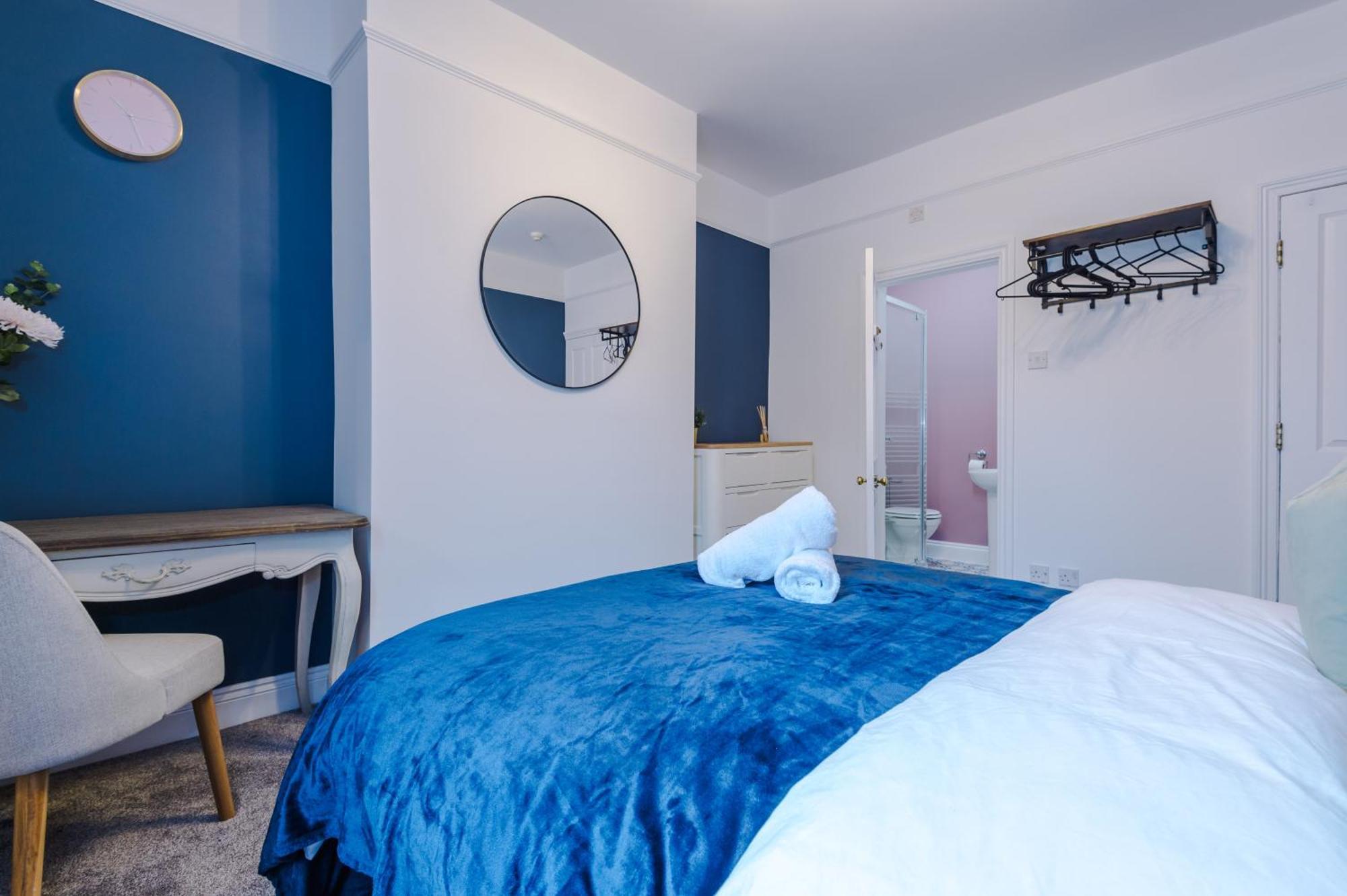 Purestay Central Bath: Five-Bedroom House with Parking Exterior photo
