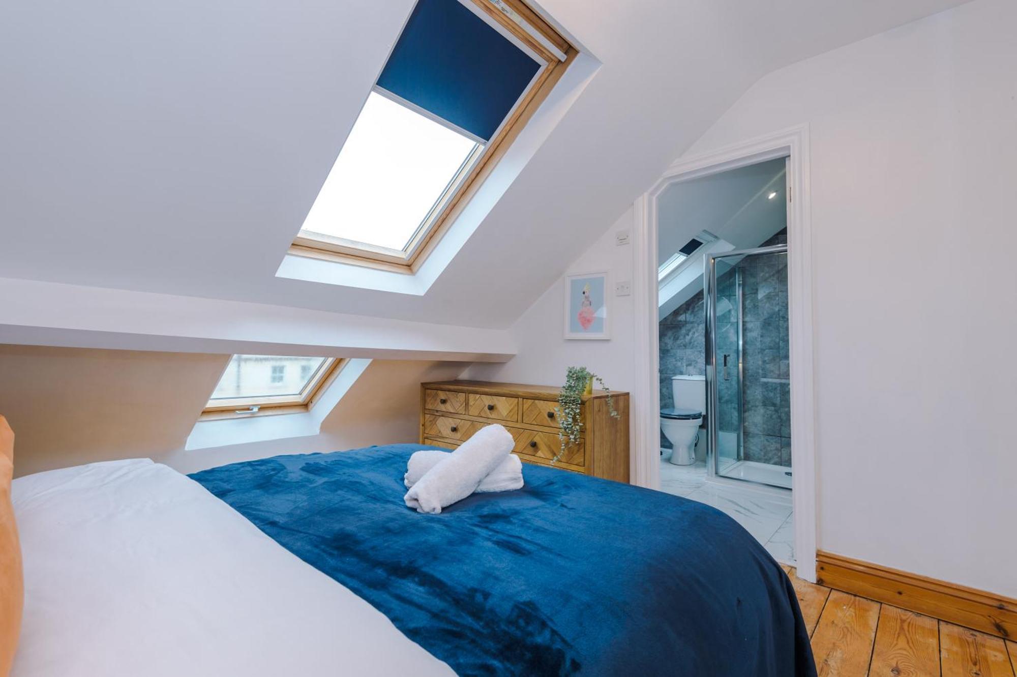Purestay Central Bath: Five-Bedroom House with Parking Exterior photo