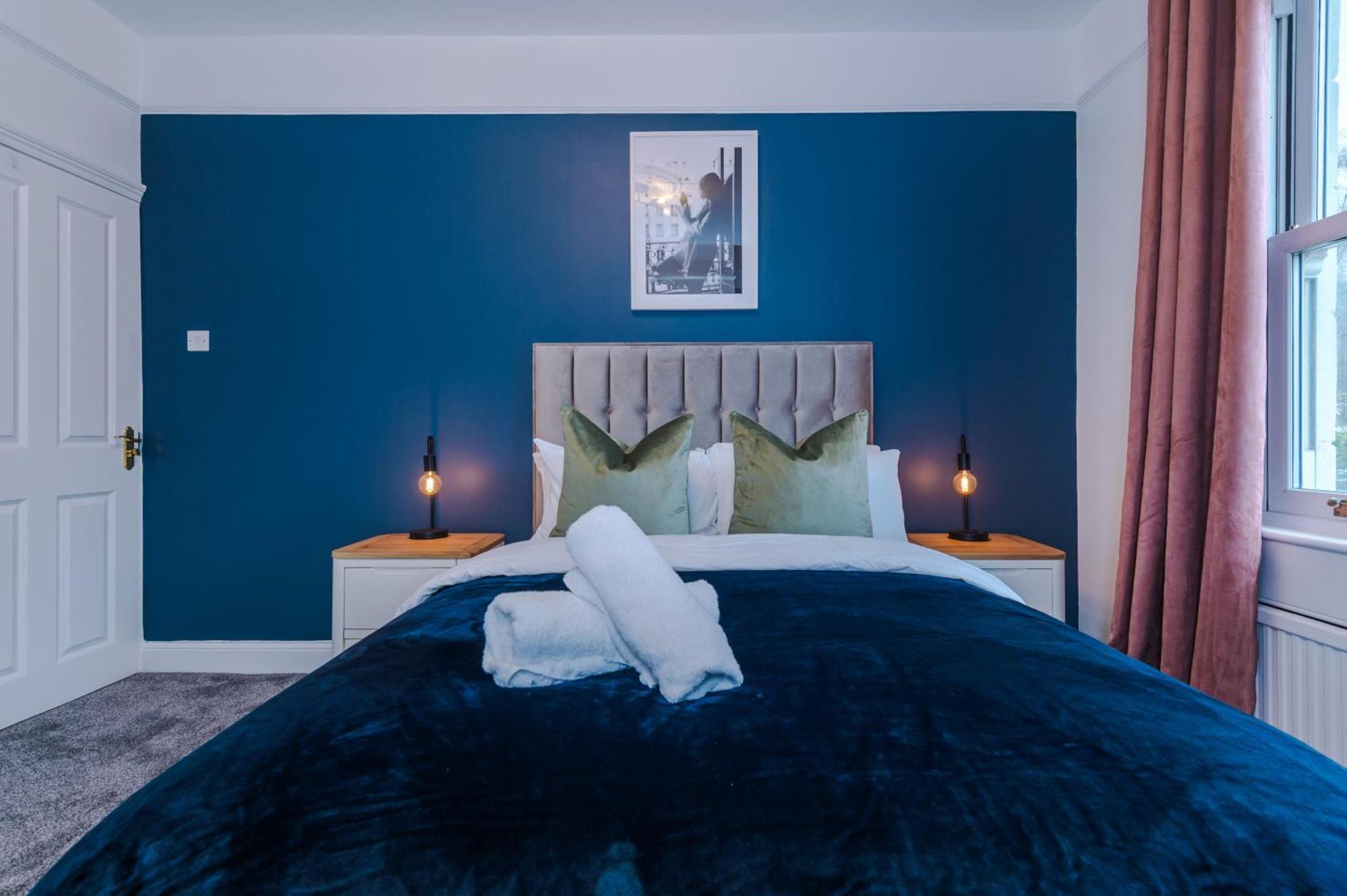 Purestay Central Bath: Five-Bedroom House with Parking Exterior photo