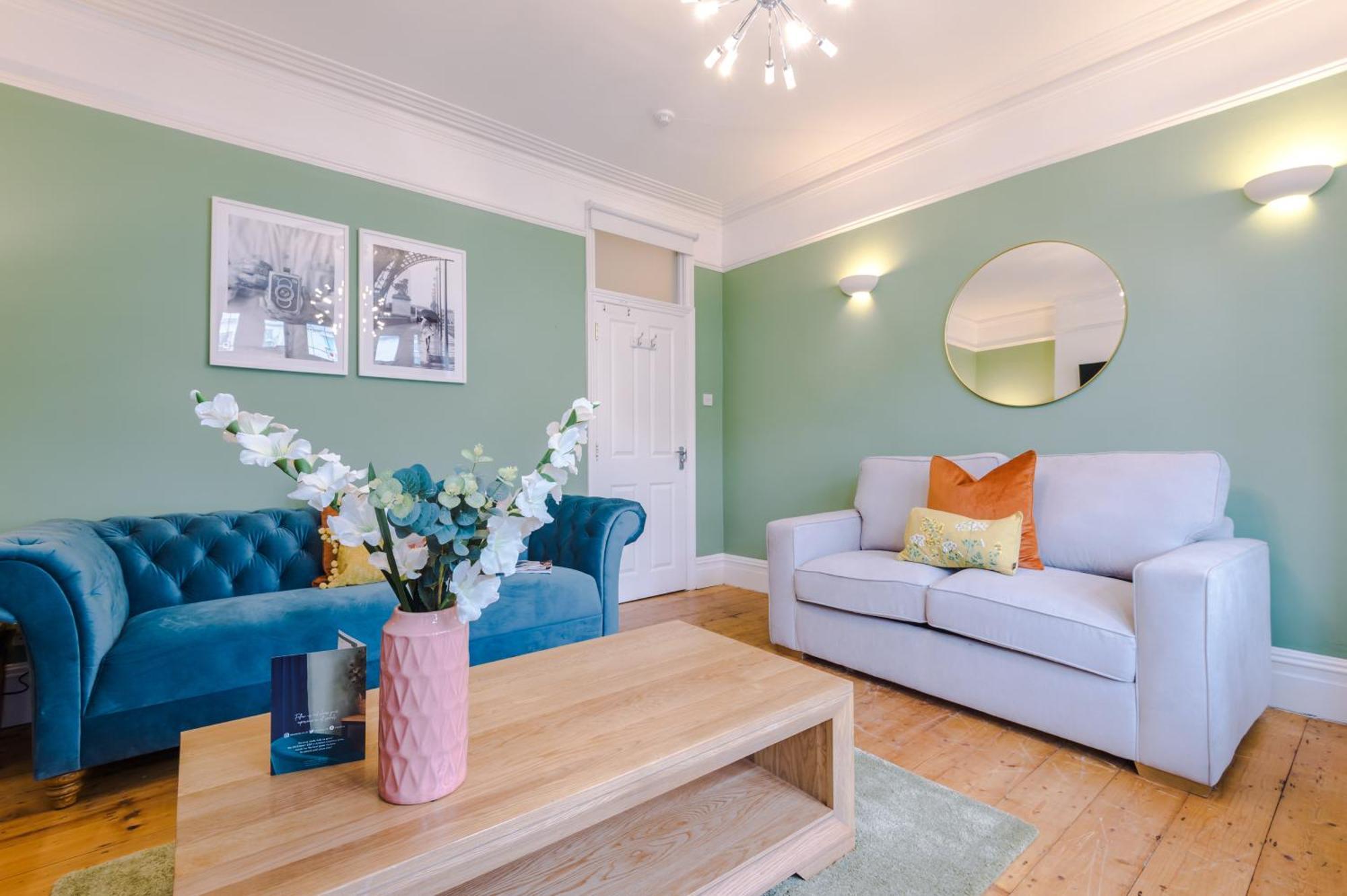Purestay Central Bath: Five-Bedroom House with Parking Exterior photo