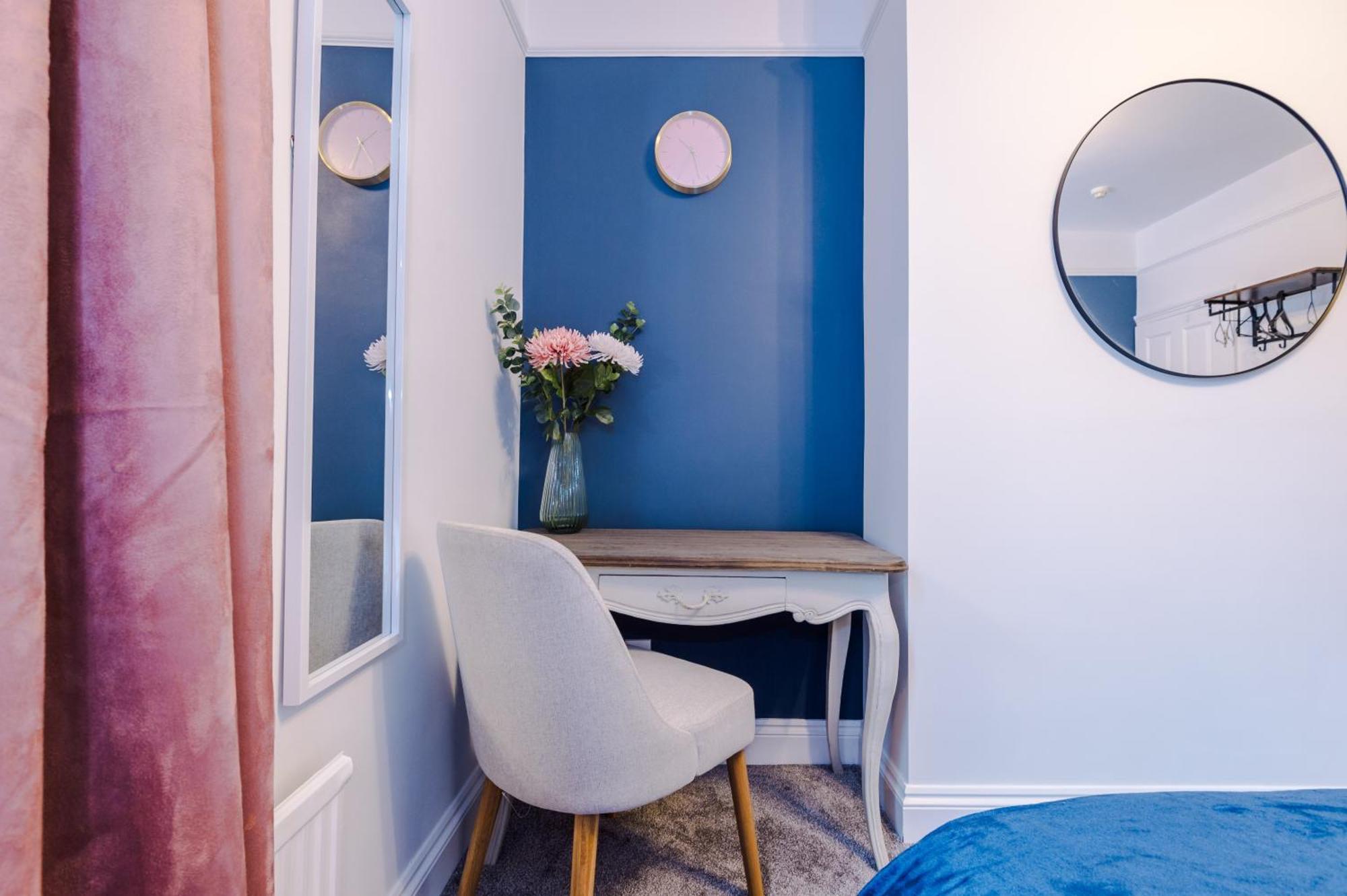 Purestay Central Bath: Five-Bedroom House with Parking Exterior photo