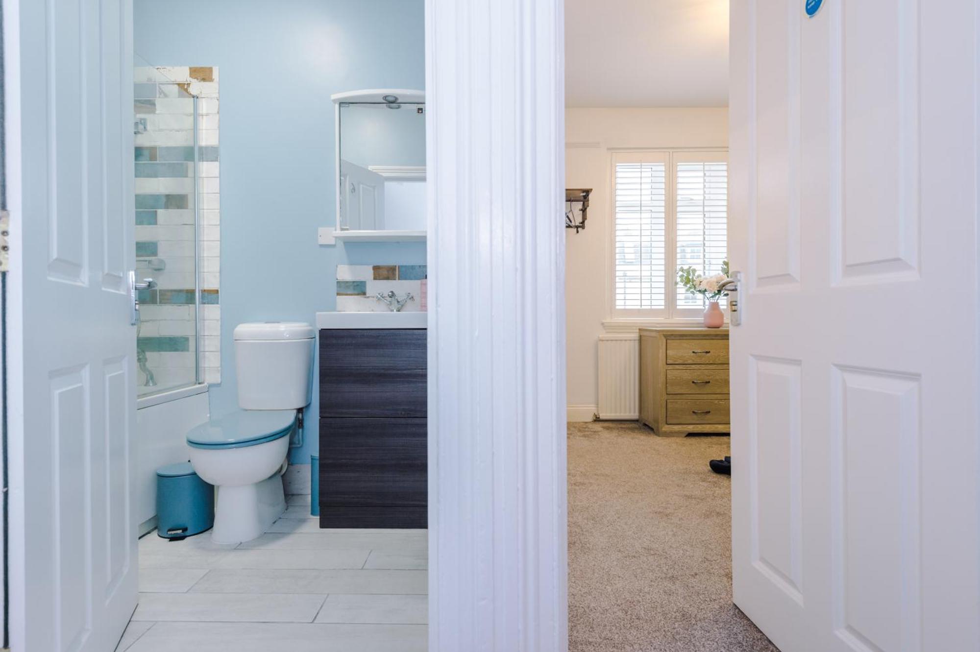 Purestay Central Bath: Five-Bedroom House with Parking Exterior photo